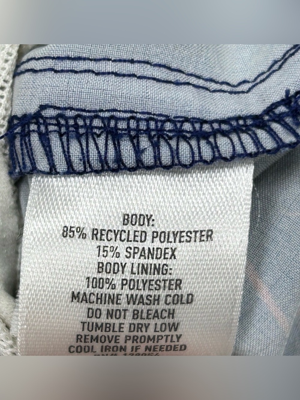 🌴 Bonobos Navy Blue Swim Trunks with Pink Palm Print - Size Medium - Picture 8 of 9